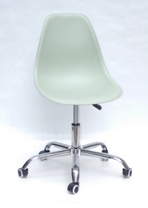 Офісний пластиковий стілець на коліщатках регульований Nik Office Onder Mebli, колір зелений 45