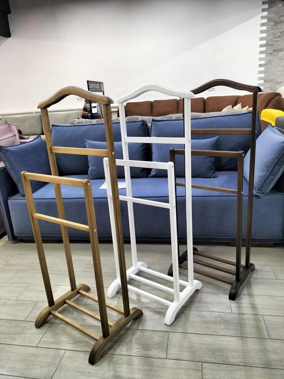 Вішак для одягу (плечики) напольний RoomerIn, колір на вибір від компанії Інтернет каталог меблів - Меблі Всім - фото 1