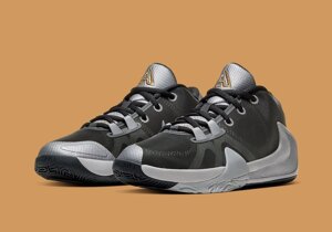 Кросівки Nike Zoom Freak 1 BQ5633-050 (розмір 38,5, USA-6Y, 24 см)