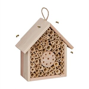 Бджолиний готель з необробленої деревини