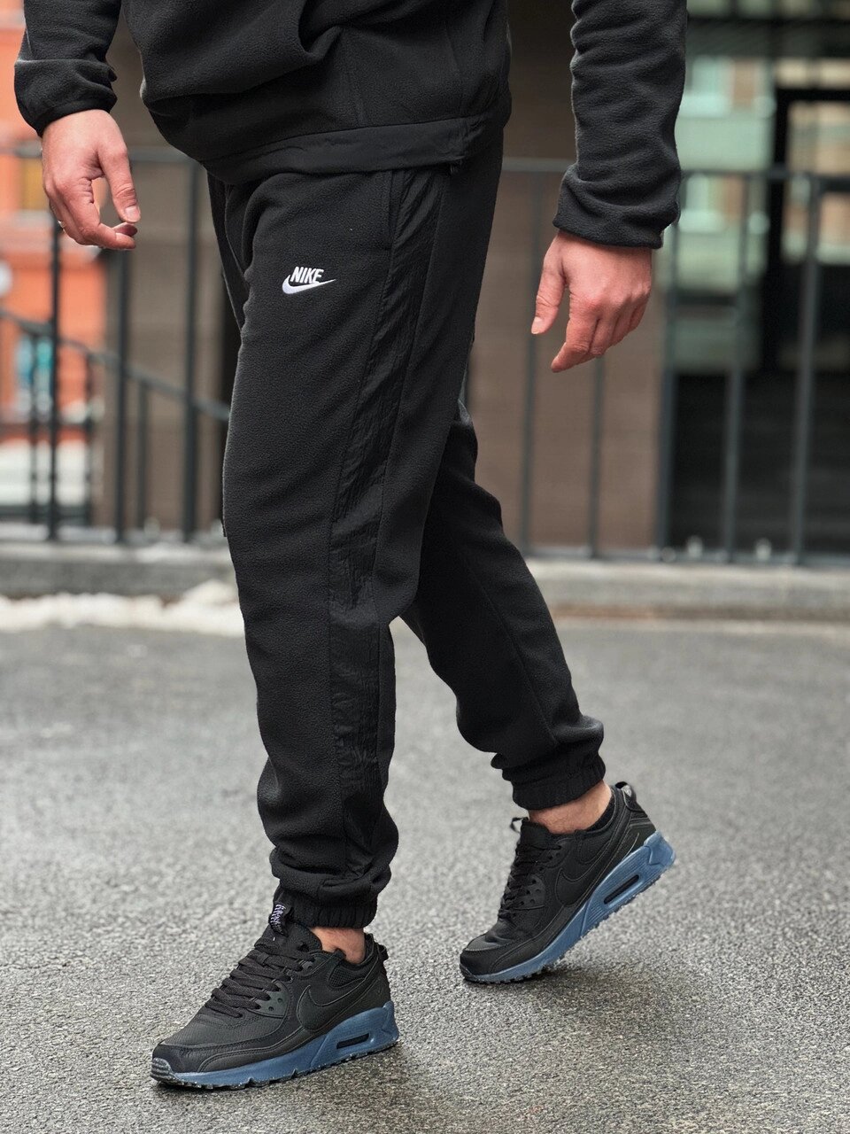 Чоловічі спортивні штани Nike M Nsw Spe+ Flc Cuf Pant Winter / DD4892-010 від компанії Інтернет магазин "Airpac" - фото 1