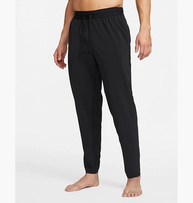 Чоловічі спортивні штани Nike Mens Yoga Pants Black / DD2120-010 від компанії Інтернет магазин "Airpac" - фото 1