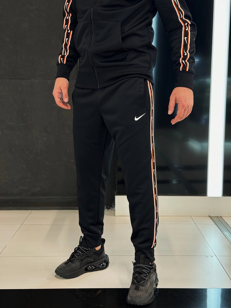 Чоловічі спортивні штани Nike Repeat Sw Pk Jogger / DX2027-010 від компанії Інтернет магазин "Airpac" - фото 1