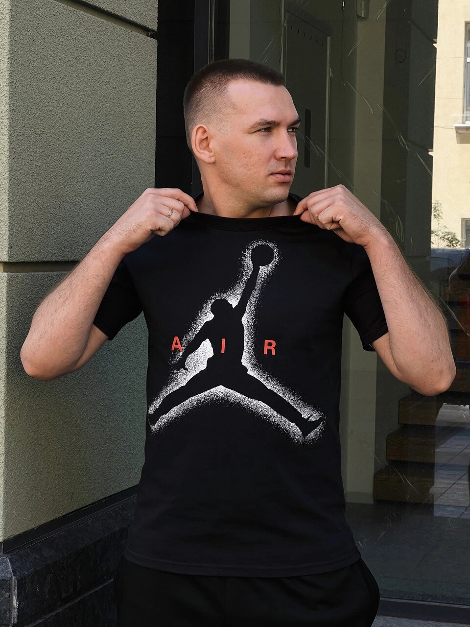 Футболка чоловіча Jordan Essentials Graphic SS Crew / DV8421-010 (Розміри:S,M,L, XL) від компанії Інтернет магазин "Airpac" - фото 1