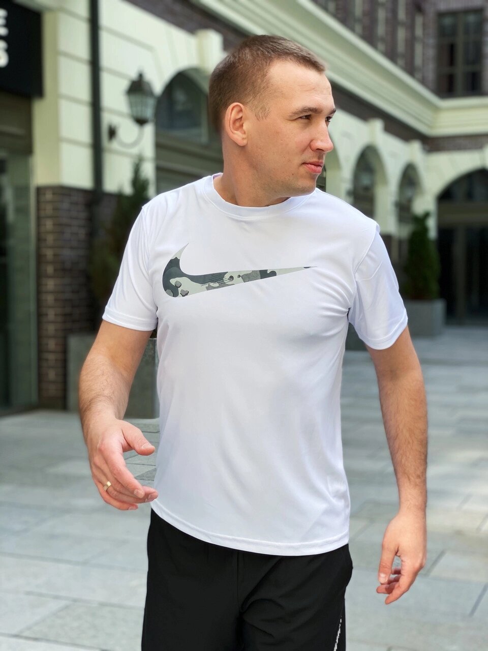 Футболка чоловіча Nike M NK DRY LEG TEE CAMO SWSH / BV7935-100 (Розмір:2XL) від компанії Інтернет магазин "Airpac" - фото 1