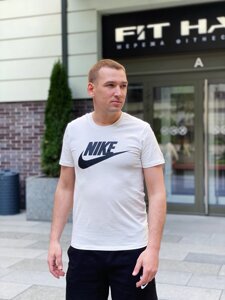 Футболка чоловіча Nike / BV0629-100 (Розмір: XL)