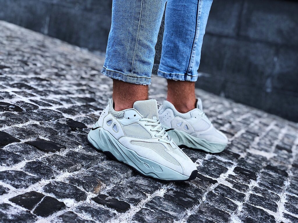 Кросівки чоловічі Adidas Yeezy 700 Boost "Salt" (Розміри:41,42,43,45) від компанії Інтернет магазин "Airpac" - фото 1