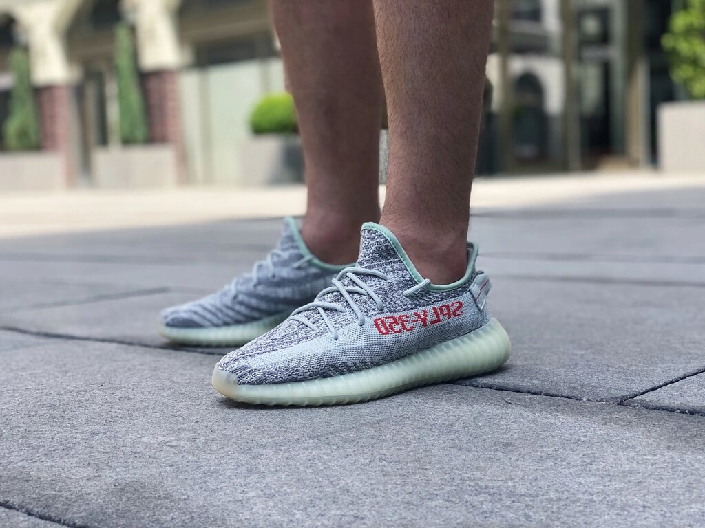 Кросівки чоловічі Adidas Yeezy Boost 350 V2 Blue Tint" / B37571 (Розміри:44,5) від компанії Інтернет магазин "Airpac" - фото 1