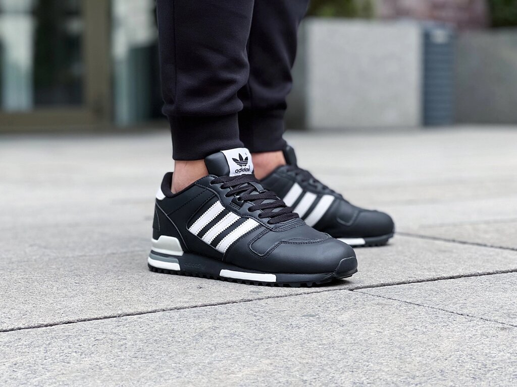 Кросівки чоловічі Adidas ZX 700 / G63499 (Розміри:41,44,45) від компанії Інтернет магазин "Airpac" - фото 1