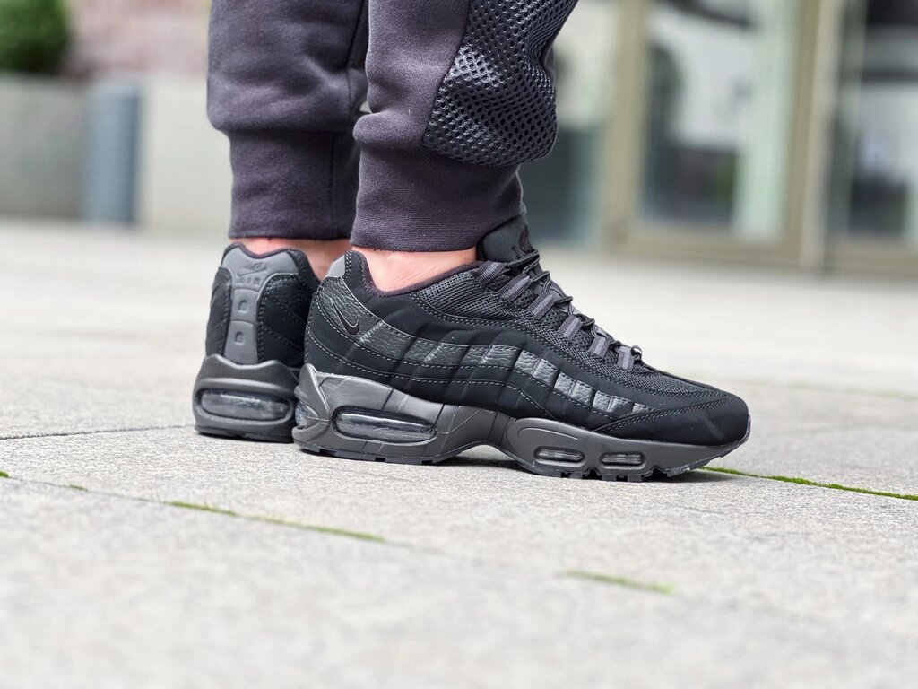 Кросівки чоловічі Nike Air Max 95 "Black" / 104220-001 (Розміри:40,42,43,44) від компанії Інтернет магазин "Airpac" - фото 1