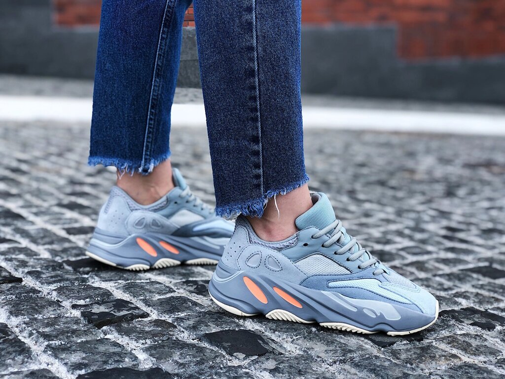 Кросівки жіночі Adidas Yeezy 700 Boost "Inertia" (Розміри:39,40) від компанії Інтернет магазин "Airpac" - фото 1