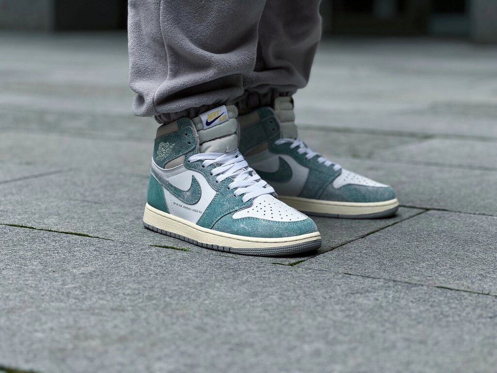 Кросівки жіночі Air Jordan 1 Retro High "Turbo Green" / 555088-311 від компанії Інтернет магазин "Airpac" - фото 1