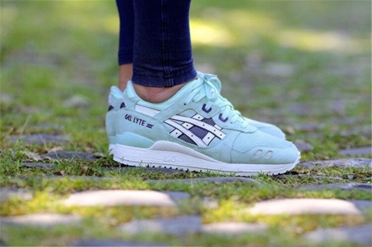 Кросівки жіночі Asics Gel Lyte III Showflakes / ASC-621 від компанії Інтернет магазин "Airpac" - фото 1