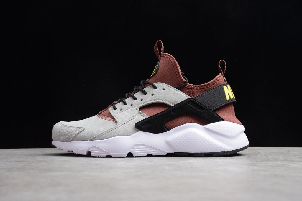 Кросівки жіночі Nike Air Huarache Run Ultra / ARC-050 від компанії Інтернет магазин "Airpac" - фото 1