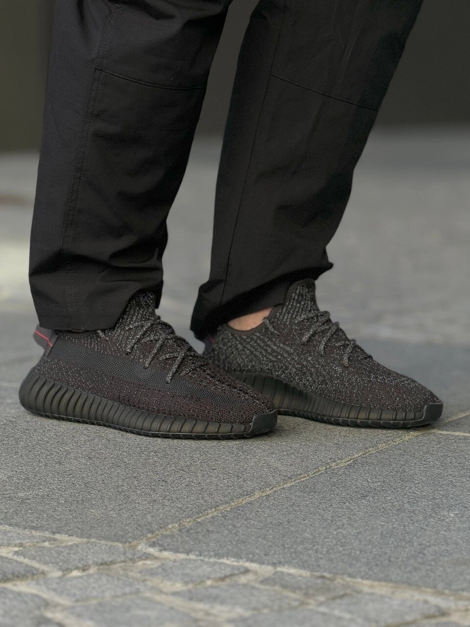 Кроссовки мужские Adidas Yeezy 350 Boost V2 "Black Reflective" / FU9007 від компанії Інтернет магазин "Airpac" - фото 1