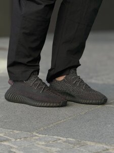 Кроссовки мужские Adidas Yeezy 350 Boost V2 "Black Reflective"FU9007 46 EUR (30 см)