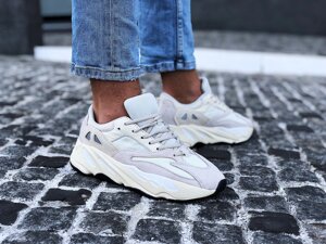 Кросівки чоловічі Adidas Yeezy 700 Boost "Analog"Розміри:43)