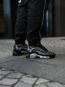 Кросівки чоловічі Nike Air Max Plus "Black/White"DO6384-001 43 EUR (27,5 см)