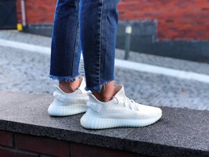 Кросівки жіночі Adidas Yeezy Boost 350 V2 "Cream White"Розміри:37,38,39) 39 EUR (25 см)