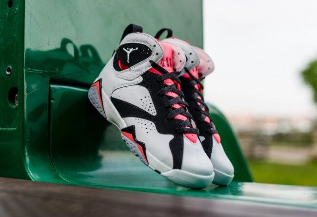 Кроссовки женские Nike Air Jordan 7 GS Hot Lava / AJW-320 від компанії Інтернет магазин "Airpac" - фото 1