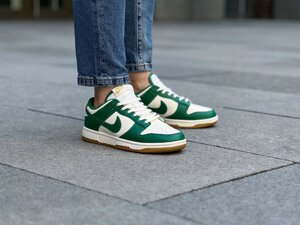 Кросівки жіночі Nike Dunk Low "Malachite University Gold" / FB7173-131