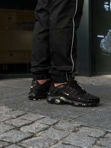 Кросівки чоловічі Nike Air Max Plus Mini Swoosh "Black/Silver"/DX8971-001