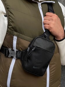 Сумка месенджер Nike Essentials Shoulder Bag / BA5904-011