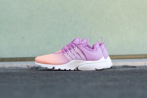 Кросівки жіночі Nike Air Presto / NKR-610