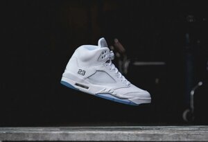 Кросівки жіночі Nike Air Jordan 5 / AJW-289