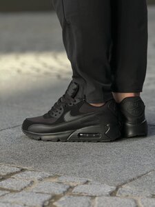 Кросівки чоловічі Nike Air Max 90 Essential / 537384-090