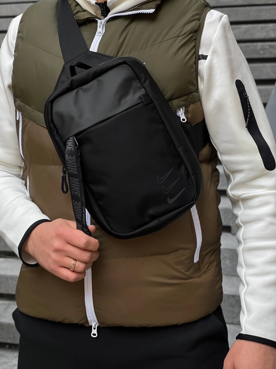 Сумка Nike Sportswear Essentials Hip Pack / BA6144-011 від компанії Інтернет магазин "Airpac" - фото 1