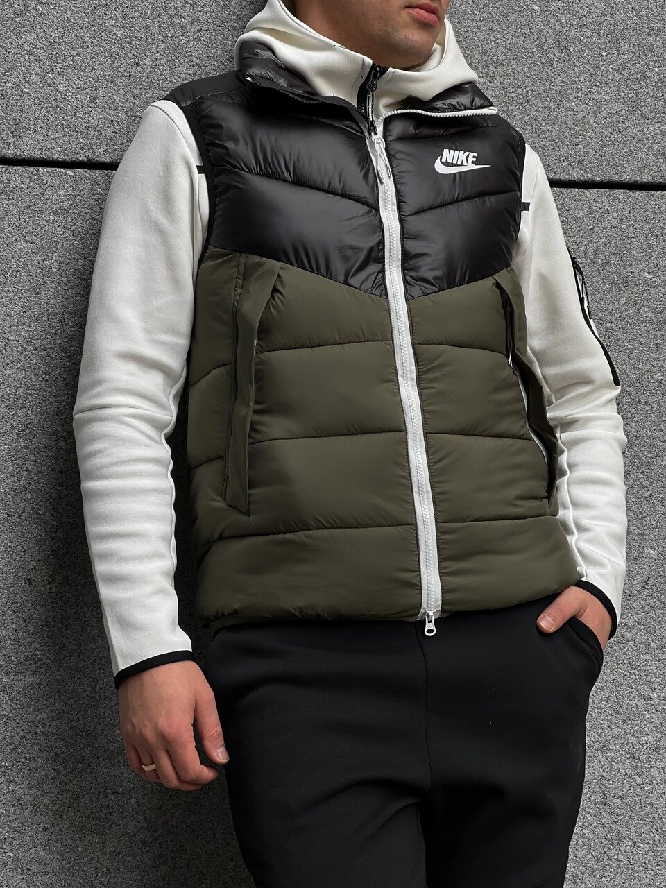 Жилетка чоловіча Nike M NSW Down-Fill Windrunner Vest / CV8974-045 (Розміри:M,L, XL, XXL) від компанії Інтернет магазин "Airpac" - фото 1