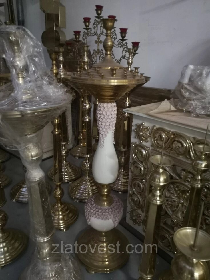 Підсвічник латунний з керамічним декором, 32 свічки від компанії Златовест, ТОВ - фото 1