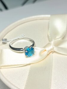 Срібна каблучка з топазом ім. розмір 17,5р, 17р, 18р