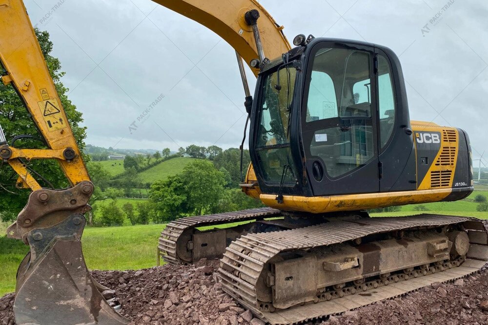 Гусеничний екскаватор JCB JS130 LC 2012 р. 6983 м/год. від компанії Пак Трейд - фото 1