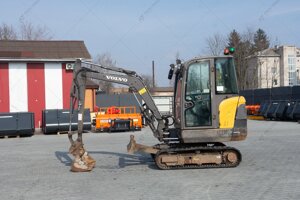 Міні екскаватор Volvo EC27C 2015 р. 20,4 кВт. 4603 м/г. 5168