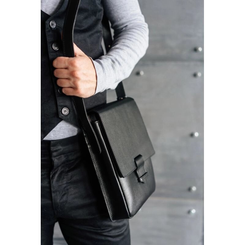 Чоловіча шкіряна сумка-месенджер Esquire чорна від компанії Shock km ua - фото 1