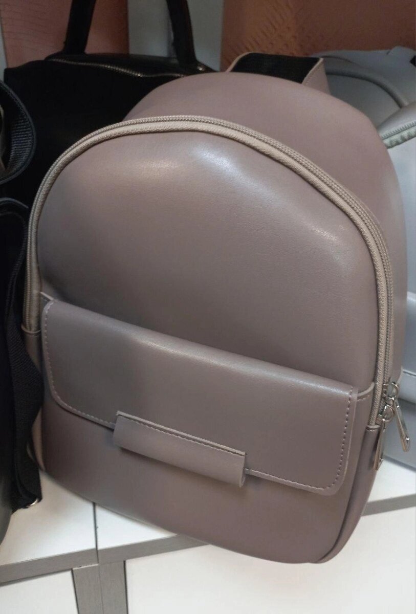 ДИМЧАТИЙ (темний беж) — якісний фабричний заокруглений рюкзак із металевою фурнітурою, з кишенею спереду (Луцьк, 779) від компанії Shock km ua - фото 1