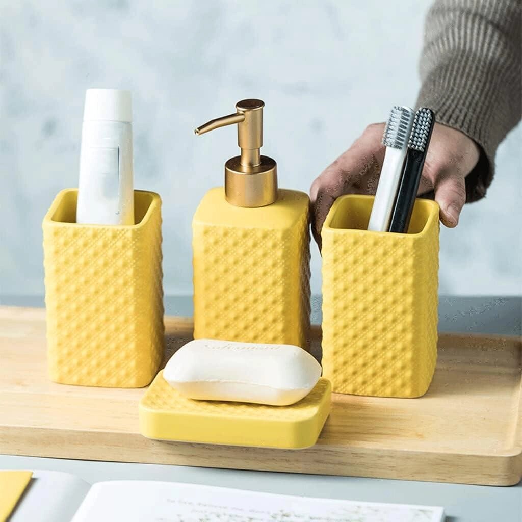 Комплект керамічних аксесуарів для ванни: дозатор, мильниця, стакани Жовтого кольору від компанії Shock km ua - фото 1