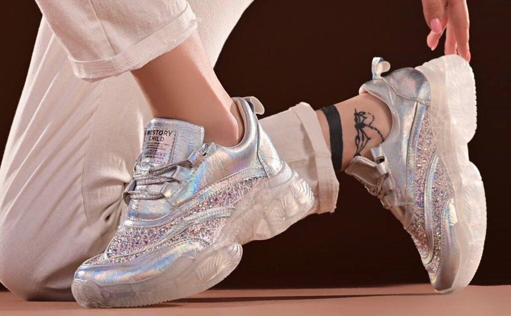 Кросівки жіночі сріблясті Т1505 37 від компанії Shock km ua - фото 1