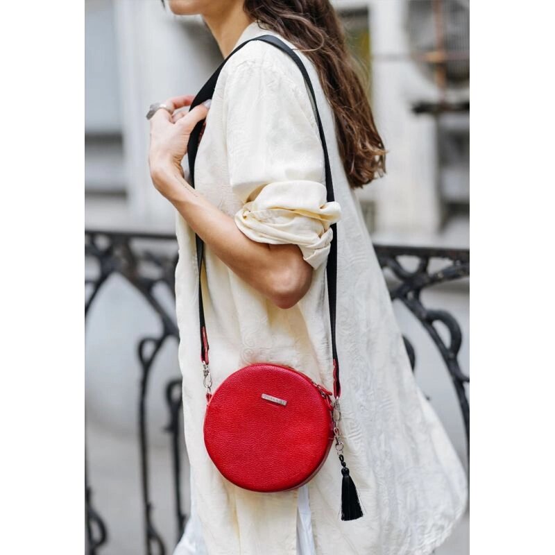 Кругла жіноча шкіряна сумочка Tablet червона від компанії Shock km ua - фото 1