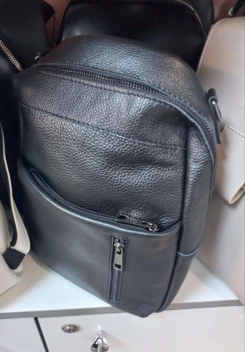 НАТУРАЛЬНА ШКІРА. ЧОРНА — сумка-рюкзак - великий якісний із зручною кишенею спереду (Луцьк, 802) від компанії Shock km ua - фото 1