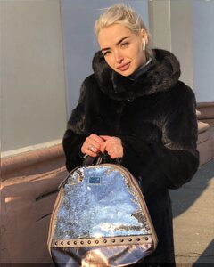 Модний бежевий жіночий рюкзак з паєтками код 7-45