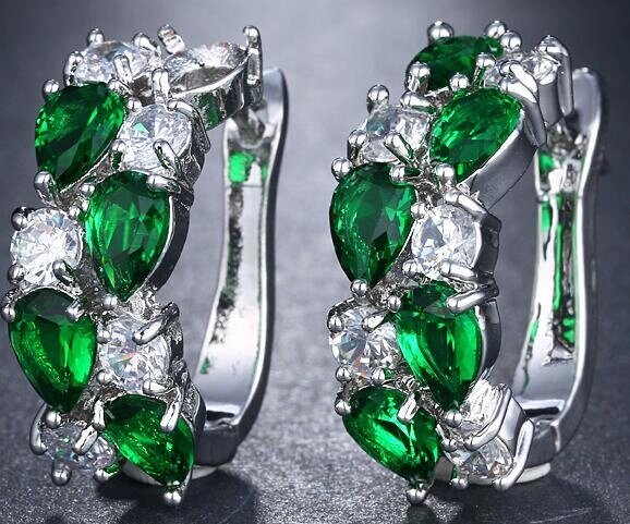 Позолочені сережки із зеленими та білими кристалами код 521 від компанії Shock km ua - фото 1