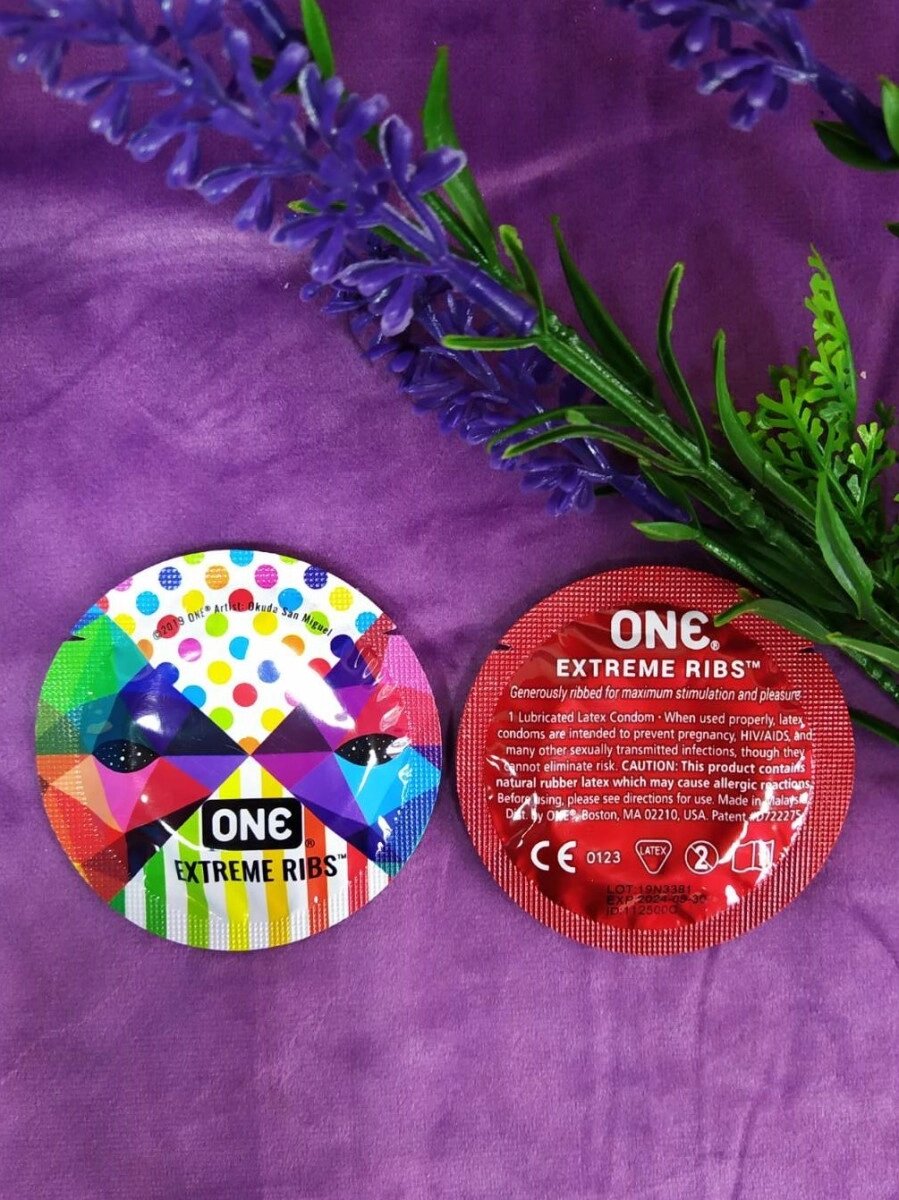 Презервативи ONE Extreme Ribs (ребристі) (по 1 шт) (упаковка може відрізнятися кольором та малюнком) від компанії Shock km ua - фото 1