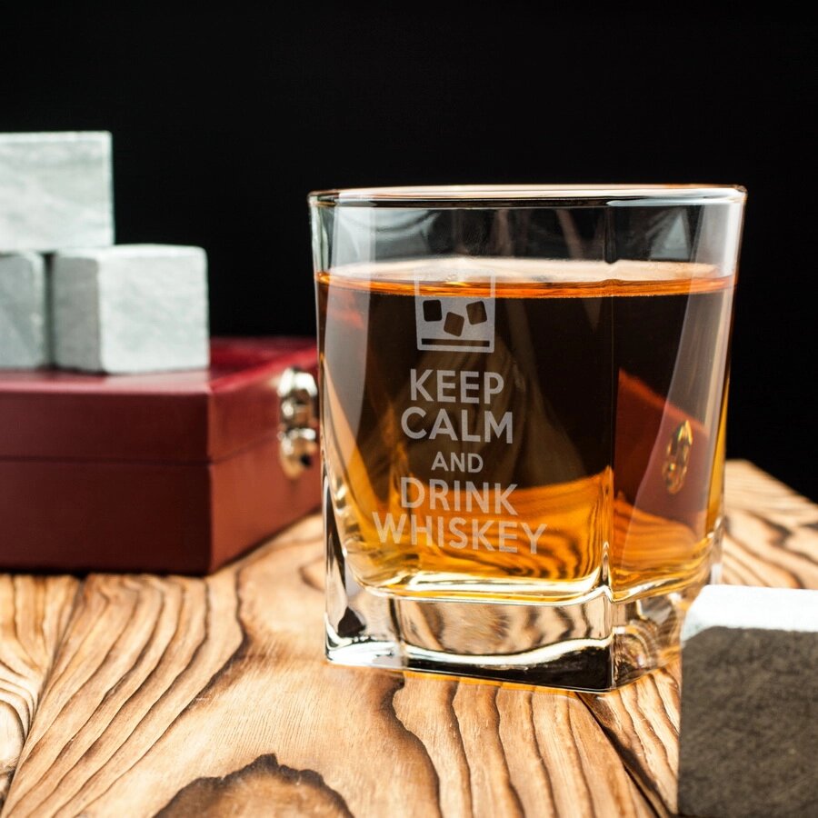 Склянка для віскі "Keep calm and drink whiskey", англійська, Дерев'яна подарункова коробка з гравіюванням від компанії Shock km ua - фото 1
