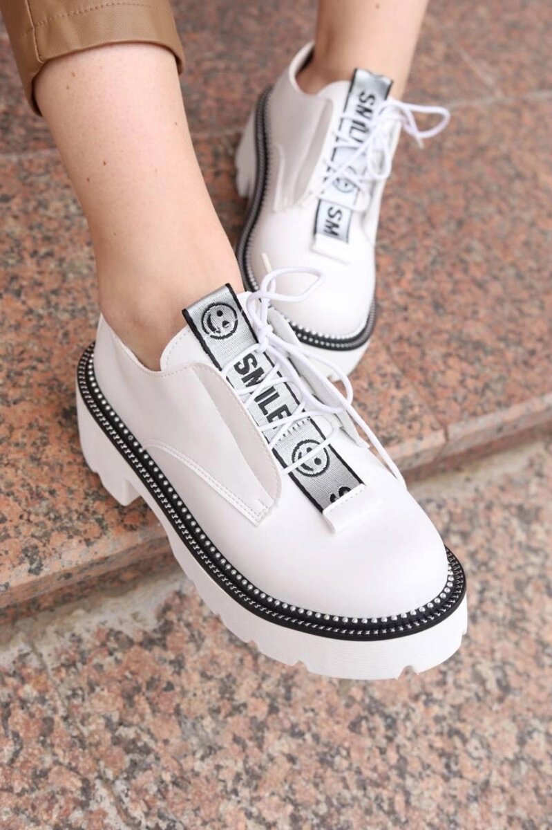 Туфлі жіночі білі на шнурівці Т1698 37 від компанії Shock km ua - фото 1