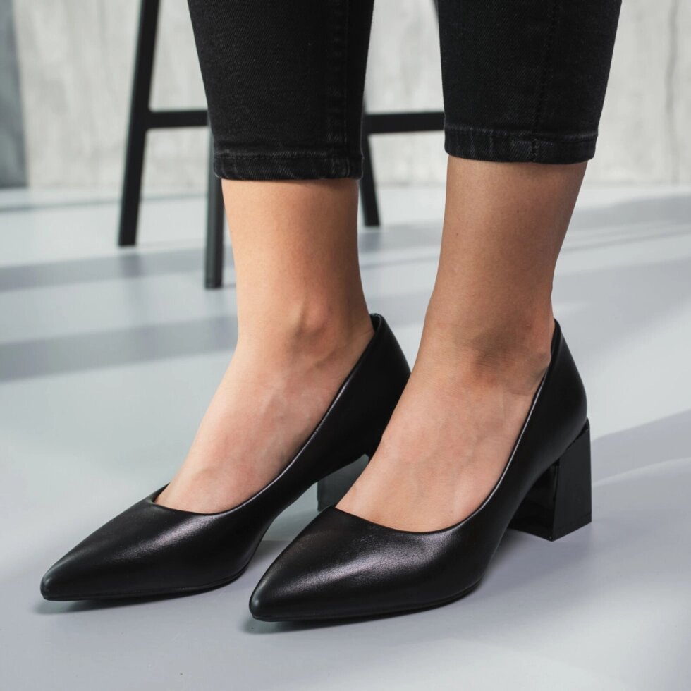 Туфлі жіночі Fashion Ivery 3744 36 розмір 23,5 см Чорний від компанії Shock km ua - фото 1