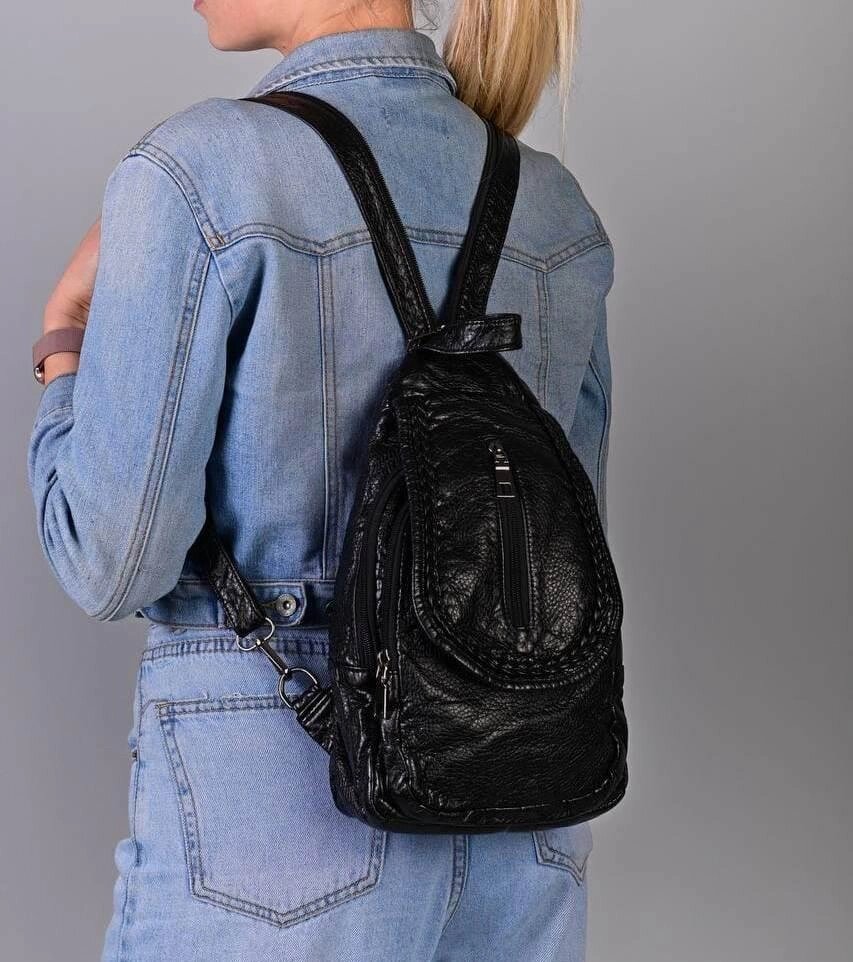 Жіночий чорний рюкзак код 7-1681 від компанії Shock km ua - фото 1
