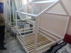 Ліжко дерев'яне Домик140